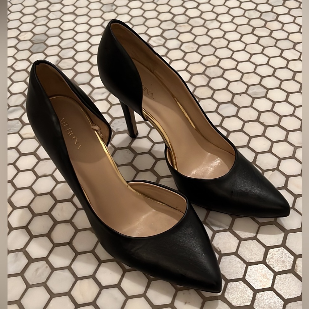 Merona black heels size 8.5
